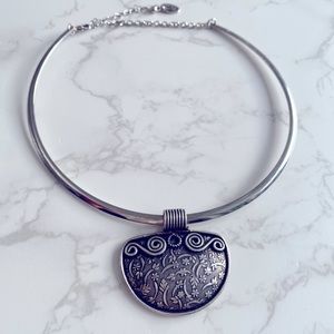 Choker and Charm, Silver Color
